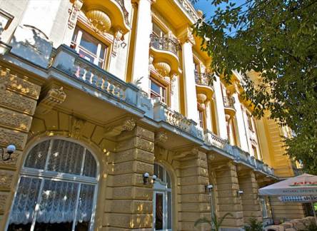 Отель Riviera