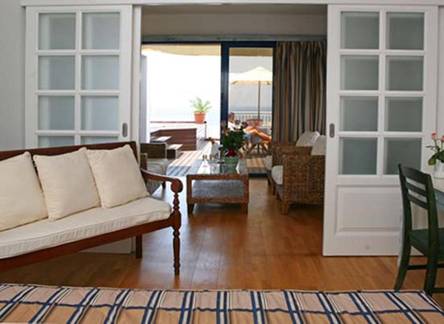 Отель St. George Gardens Hotel Suites