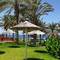 Отель St. George Gardens Hotel Suites