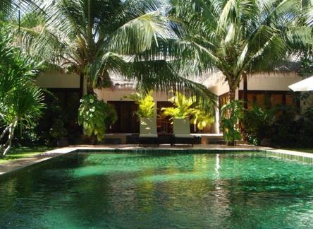 Отель Cham Villas Resort