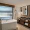 Отель The Laguna, A Luxury Collection Resort