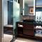 Отель The Laguna, A Luxury Collection Resort