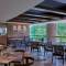 Отель New World Millennium Hong Kong Hotel