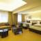 Отель Imperial Palace Suites