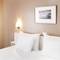 Отель Coral La Quinta Park Suites