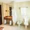Отель Majestic Cove Hotel