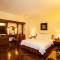 Отель Hotel Majestic Saigon