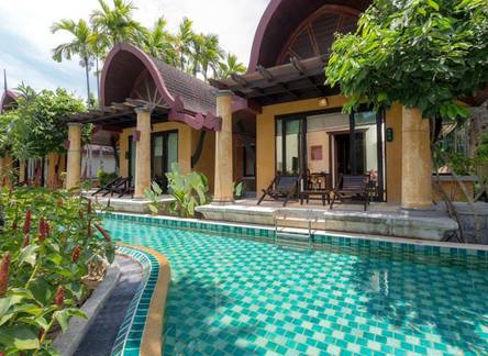 Отель The Village Resort & Spa