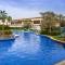 Отель Dubai Marine Beach Resort & Spa