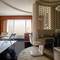 Отель Jumeirah Emirates Towers