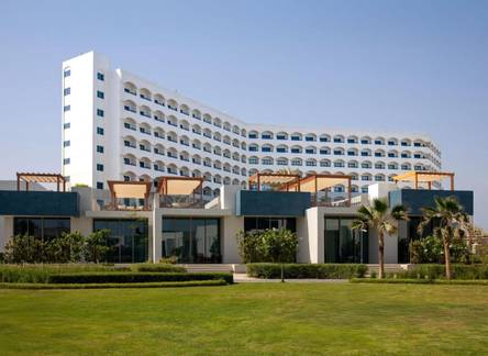 Отель Dusit Ajman Resort & Villas