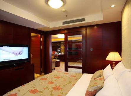 Отель Dalian Liangyun Hotel