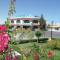 Отель Golden 5 Diamond Resort