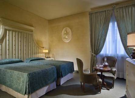 Отель Universal Terme