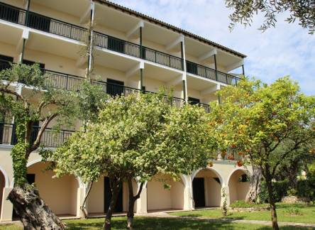 Отель Delfinia Hotel