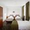 Отель Benefit Plaza Congress Hotel