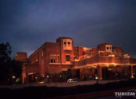 Отель Sheraton Rajputana Palace Hotel