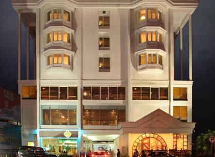 Отель Abad Plaza