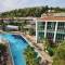 Отель Pine Bay Holiday Resort