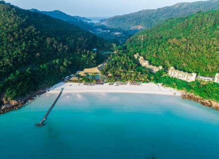 Отель The Taaras Beach & Spa Resort