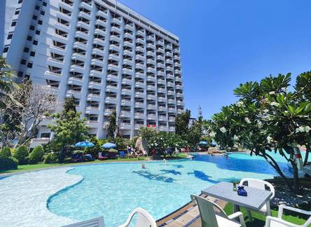 Отель Grand Jomtien Palace