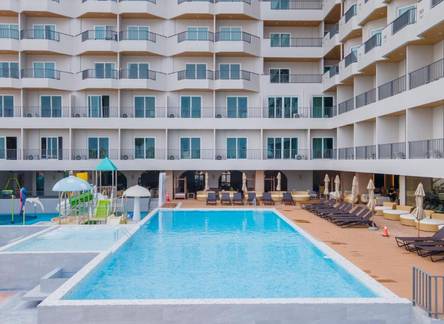 Отель Jomtien Thani