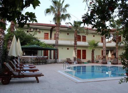 Отель Beach Club Pinara