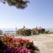 Отель Beach Club Pinara