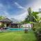 Отель Yalong Bay Villas & Spa Resort