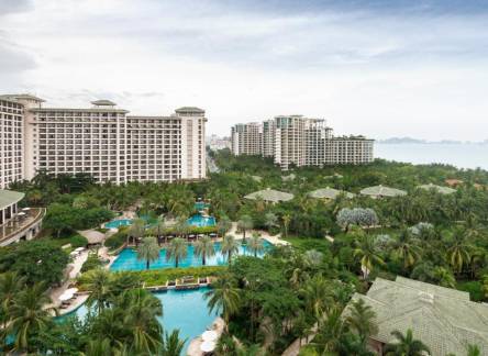 Отель Howard Johnson Resort Sanya Bay