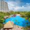 Отель Grand Soluxe Hotel & Resort