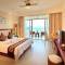 Отель Yelan Bay Resort