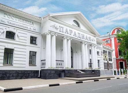 Отель Парадная
