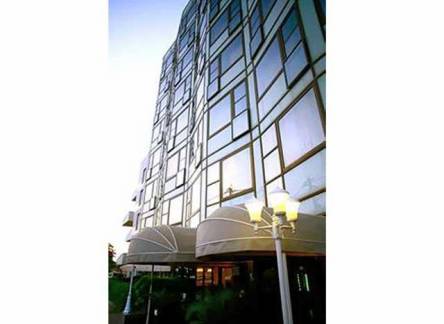 Отель Alexander Suites
