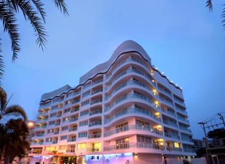 Отель Nova Suites Pattaya by Compass Hospitality