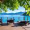 Отель Anse Soleil Beachcomber