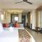 Отель Leaguer Resort Sanya Bay
