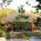 Отель Islanders Guest House