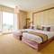 Отель Sea Links Beach Hotel