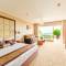 Отель Sea Links Beach Hotel