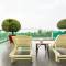 Отель Sea Links Beach Hotel
