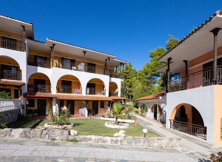 Отель Kassandra Bay Village