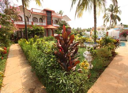 Отель La Vaiencia Beach Resort