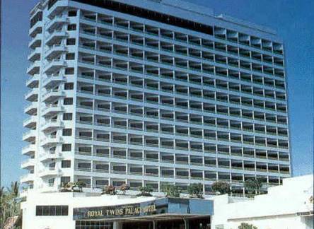 Отель Royal Twins Palace