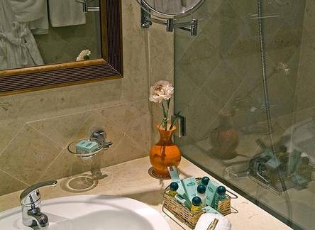 Отель The Orangers Beach Resort & Bungalows