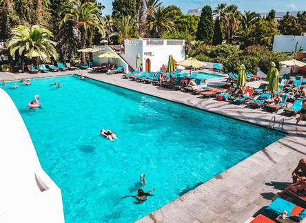 Отель The Orangers Beach Resort & Bungalows