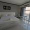 Отель Issara Patong Beach Hote