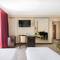 Отель LES Art Resort