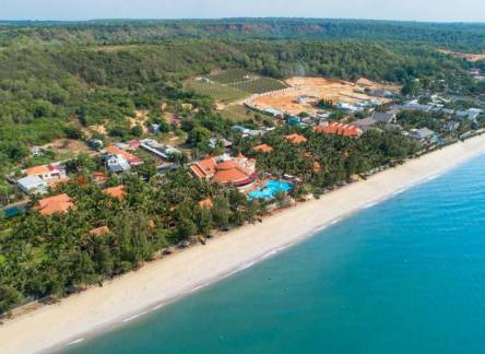 Отель Golden Coast Resort & Spa