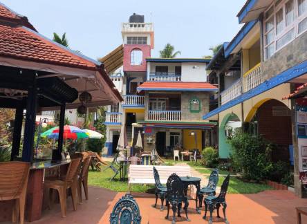 Отель Peravel Beach Holiday Home